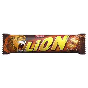 Lion - Nadziewany wafel z karmelem i płatkami pszennymi oblany mleczną czekoladą - 